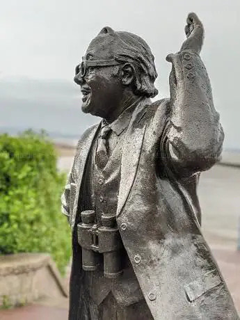 Photo de Eric Morecambe Statue