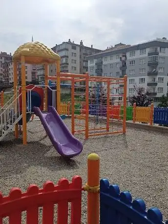 Photo de HASRET GÜNTEKİN PARKI