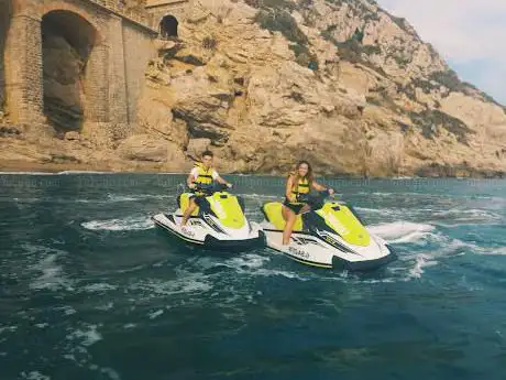 Photo de Lassdive Port Ginesta | Alquiler de motos de agua y Jet Ski en Castelldefels Port Ginesta