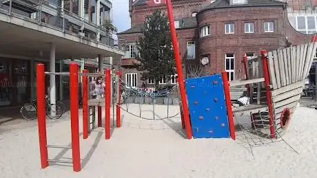 Photo de Spielplatz Germania-Campus