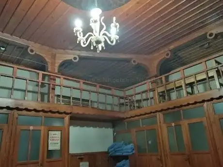 Photo de Tarihi Erkekler Hamamı