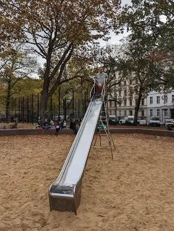 Photo de Spielplatz Zickenplatz