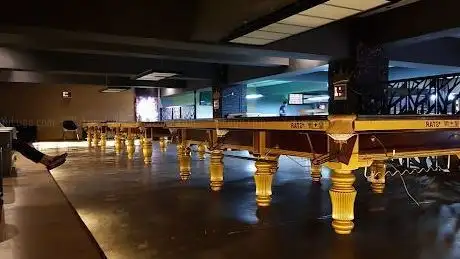 Photo de Crown Pool