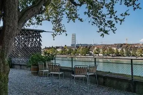 Photo de Garten der Alten Universität