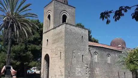 Photo de Chiesa San Giovanni dei Lebbrosi