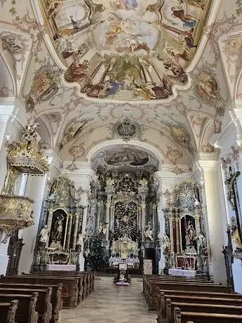 Photo de Pilgrimage Church of Our Lady of Health