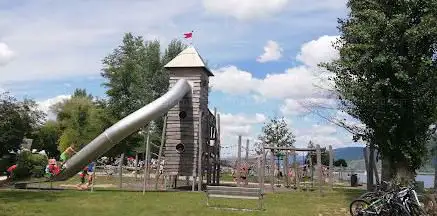 Photo de Place de jeux de la plage d'Erlach