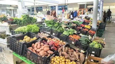 Photo de Praia das Maçãs Market