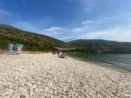 Photo de Banići Cesta plaž