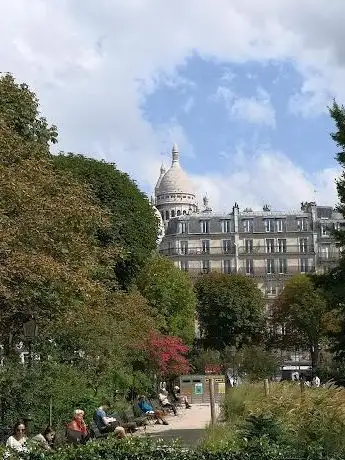 Photo of Square d'Anvers - Jean-Claude-Carrière