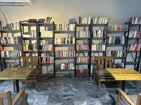 Photo de Gölge Ķültür Sanat Merkezi