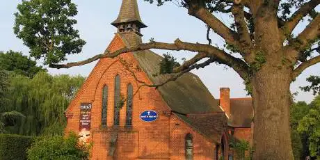 Photo de All Saints' Lightwater CofE Church