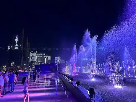 Photo de Dancing Fountain النافوره الراقصه