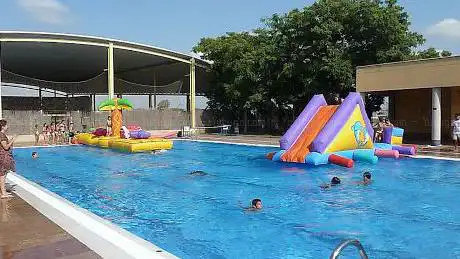 Photo de Piscina Castellar L'Oliveral