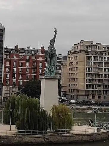 Photo de Statue of Liberty Paris