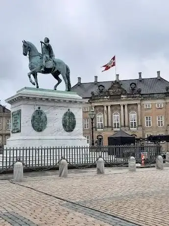 Photo de Frederik V à cheval