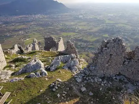 Photo de Castello medievale di Torrocolo (Monte Trocchio)