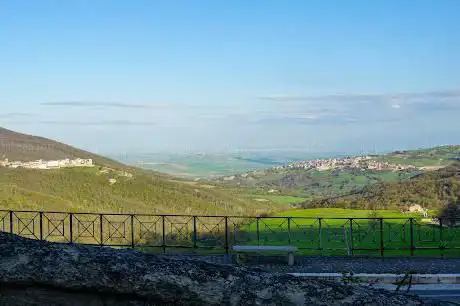 Photo de Belvedere Di Faeto