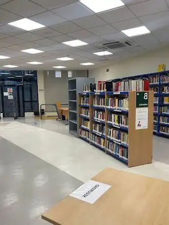 Photo de Municipal Public Library snub