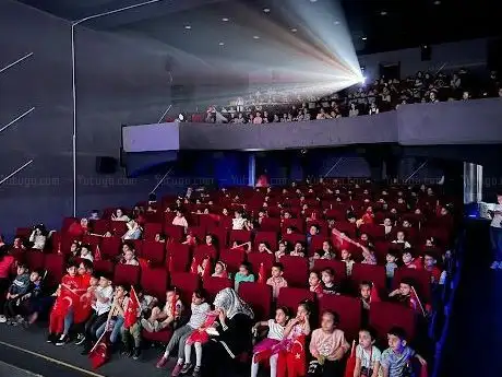 Photo de Şair Nabi Sinema Salonu