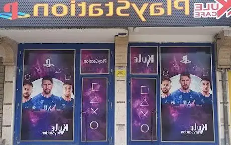 Photo de Kule Playstation Cafe