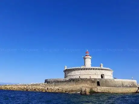 Photo de Forte de São Lourenço da Cabeça Seca / Farol do Bugio