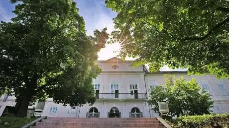 Photo de National Museum of Contemporary History