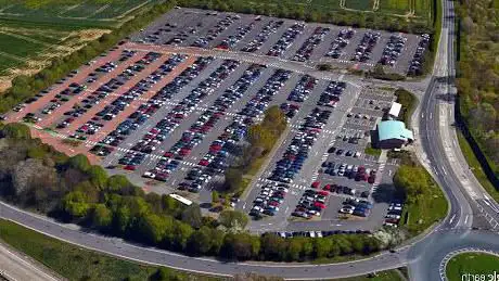 Photo de Sandon Park & Ride Car Park
