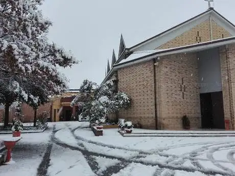 Photo de Church of the Holy Heart of Jesus