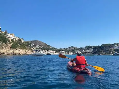 Photo de Alquiler / Rent Kayaks y Paddle SUP   Playa El Portet, Moraira