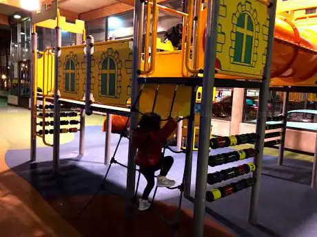 Photo de infantil cubierto Los Herrán Park