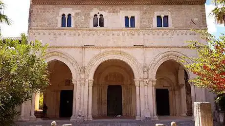 Photo de Abbaye de Saint-Clément de Casauria