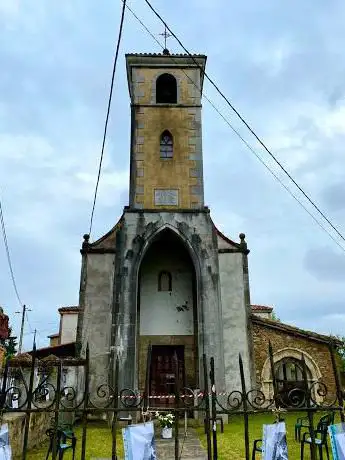 Photo de Iglesia Santa MarÃ­a de Lloriana