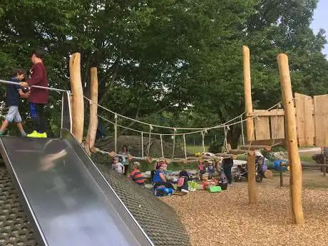 Photo de Spielplatz Bruderhaus