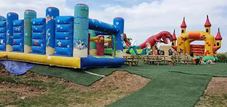 Photo de Goonies Land - Reims, Loisirs de chateaux gonflables