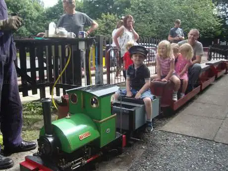 Photo de Cinderbarrow Miniature Railway