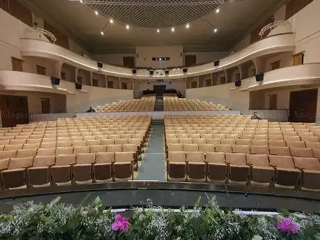 Photo de Cine-Teatro Curvo Semedo