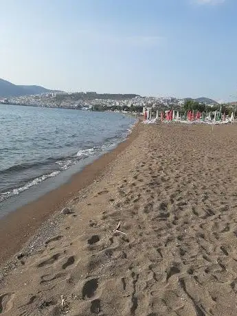 Photo de Mavi Bayrak Halk Plajı