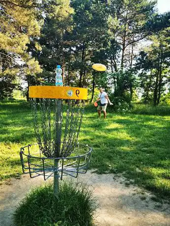 Photo de Discgolf park Ladronka