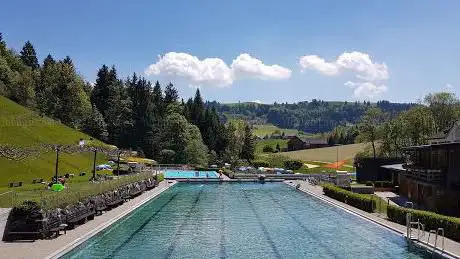 Photo de Freibad Teufen