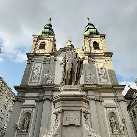 Photo de Monument of Joseph Haydn