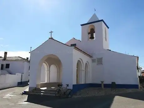Photo de Igreja Paroquial de São Tiago de Rio de Moinhos