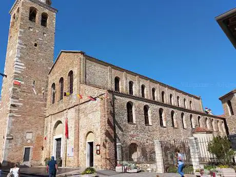 Photo de Basilica della Corte - resti