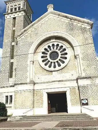 Photo de Église Catholique de Vaires sur Marne