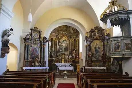 Photo de Kirche Hl. Petronella