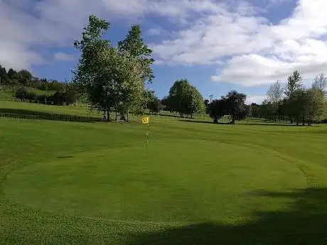 The Burrow Par 3 Golf Course