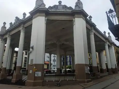 Photo de Plaza Nagusia