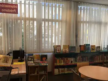 Photo de Bernabe Fernandez-Canivell library