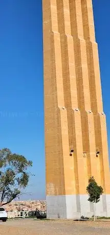 Photo de The Four Columns