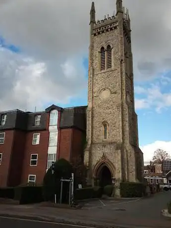 Photo de St James' URC Church